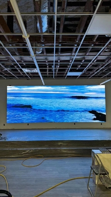 Υψηλός ρυθμός ανανέωσης 7680hz Εσωτερική οθόνη LED P1.25/1.538/1.86/2.5mm 640mm X 480mm