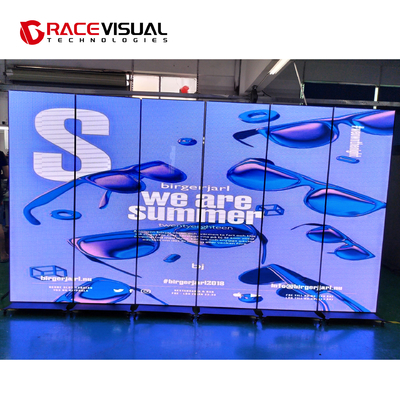IP Series Indoor LED Posters Διάρκεια ζωής, εξοικονόμηση ενέργειας, πιστοποιημένη ποιότητα Επαρκής πυκνότητα 640x1920mm οθόνες με διάρκεια ζωής 100.000 ωρών Ιδανικά για καταστήματα πολυτελείας και διαφήμιση σε εσωτερικούς χώρους